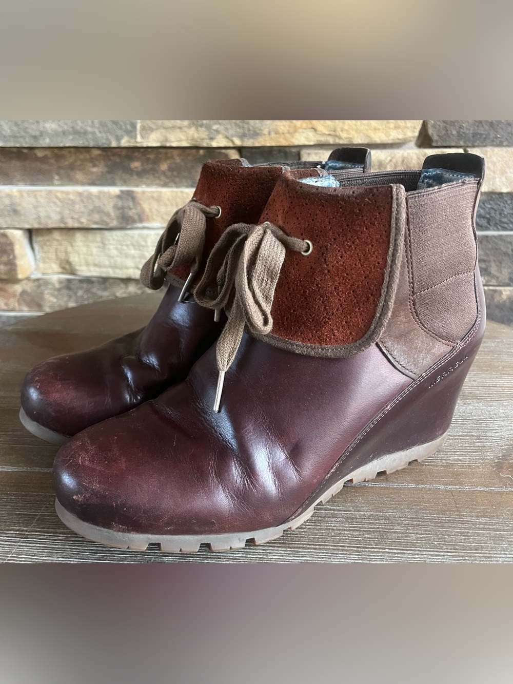 Merrell Booties Shoes - Picture 4 of 14